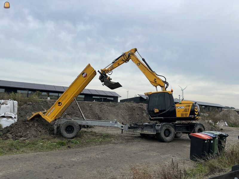 JCB js 145w