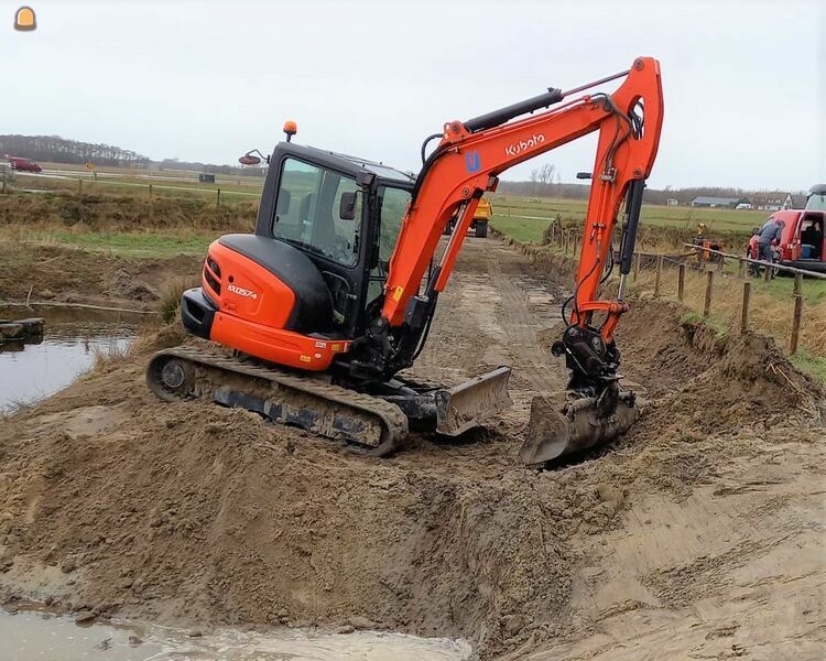 Kubota KX057