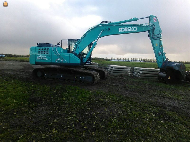 Kobelco SK210SR