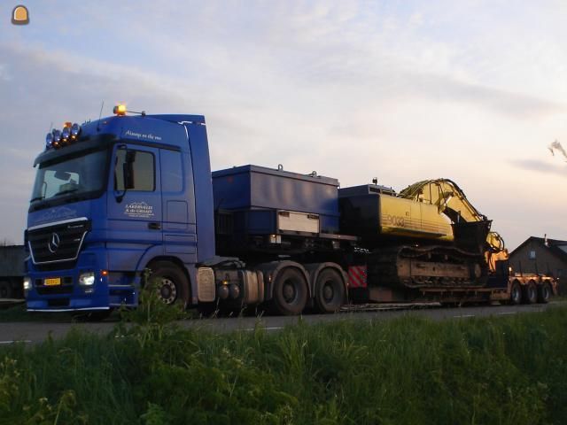 MB Actros 2654