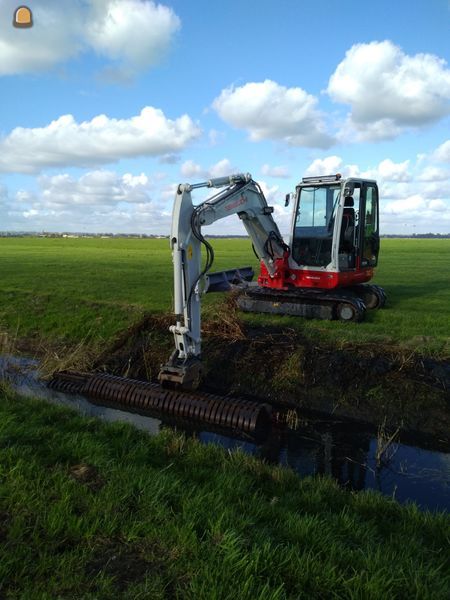 Takeuchi TB260