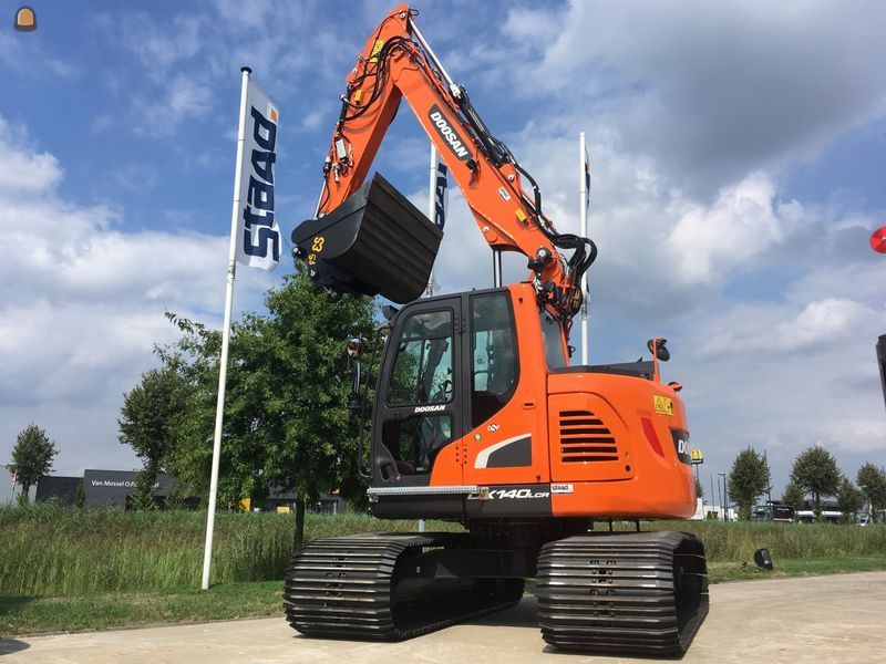 Doosan DX140CR-5