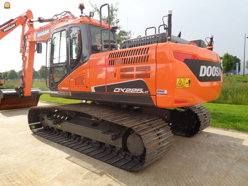 Doosan DX225LC-5