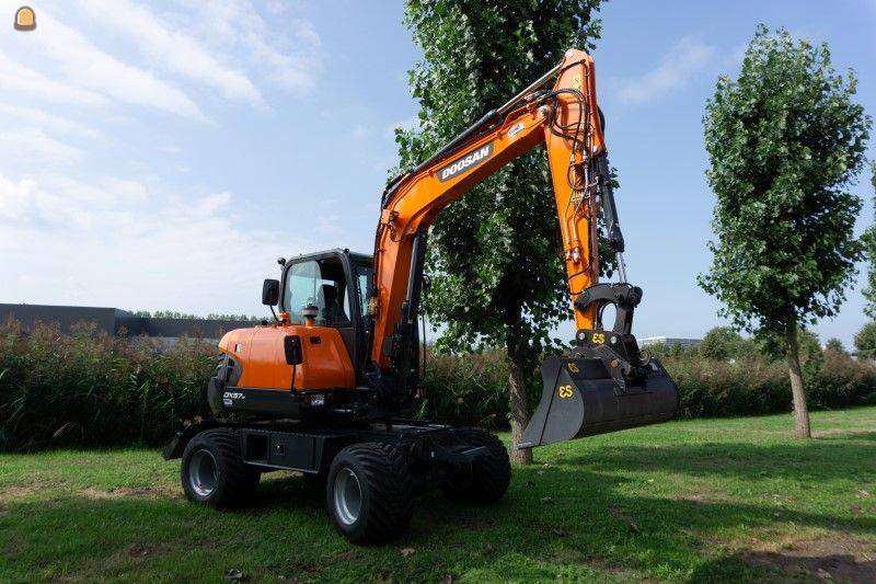 Doosan DX57W-5