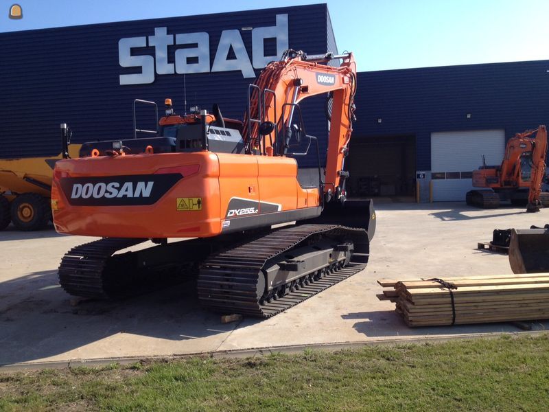 Doosan DX255LC-5