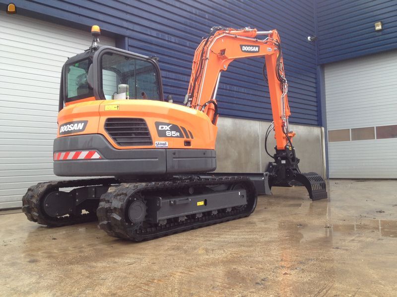 Doosan DX85R-3