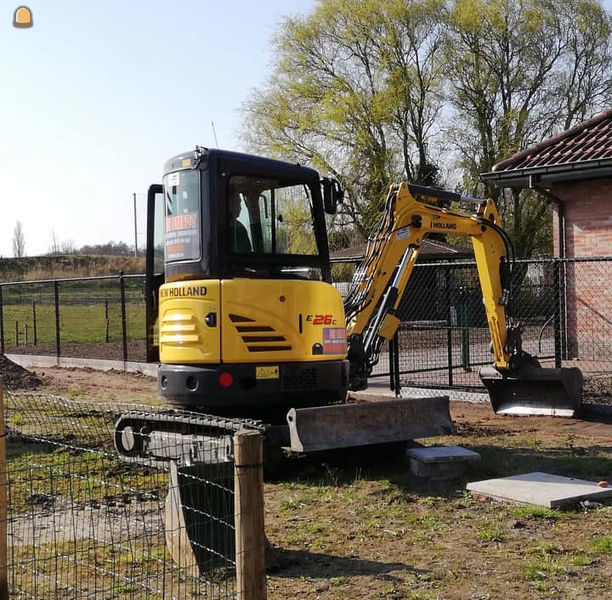 New Holland e26c minigrafmachine