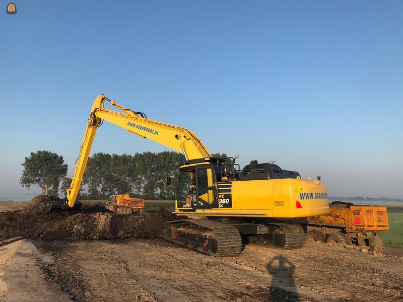 Komatsu PC360 SLF-11+LEICA GPS