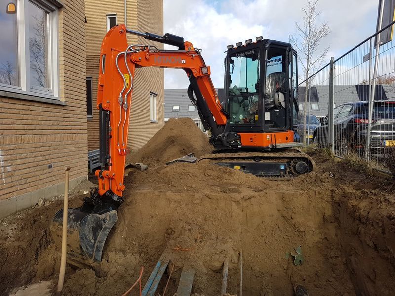 Hitachie zaxis 38 U