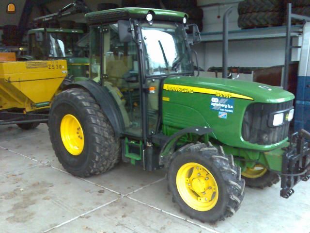 John deere 5515