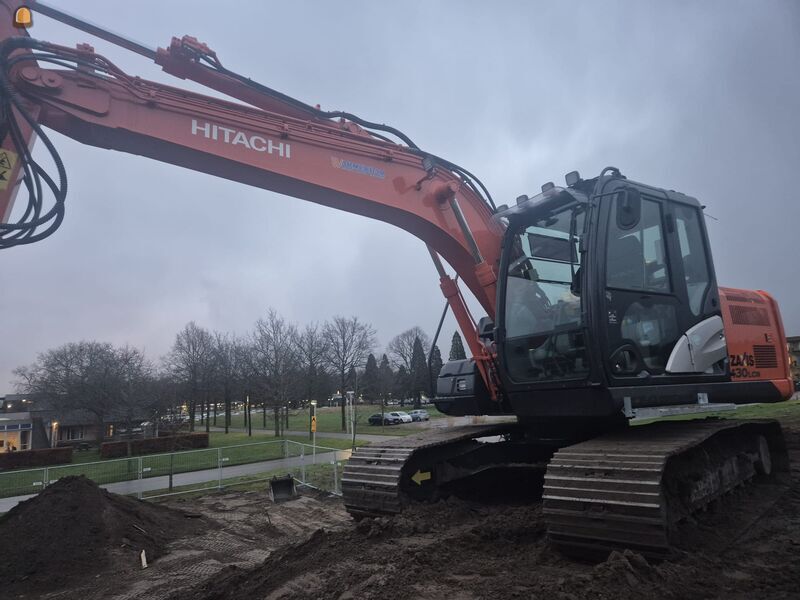 Hitachi ZX130 LC