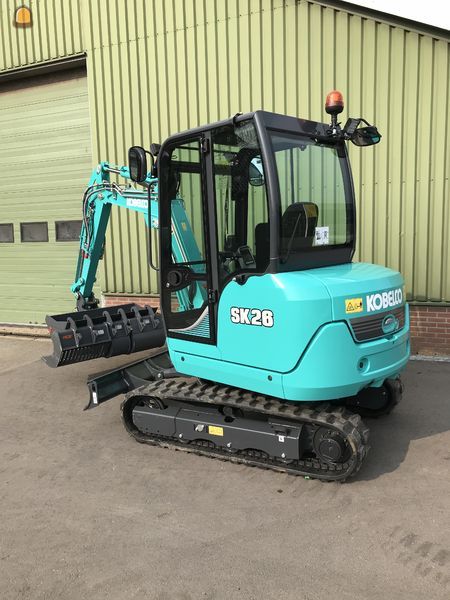 Kobelco SK26