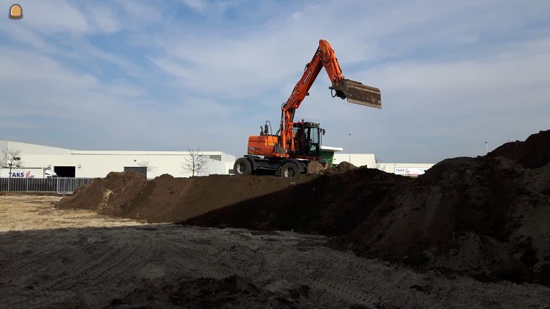 Mobiele Doosan DX160W met DKS