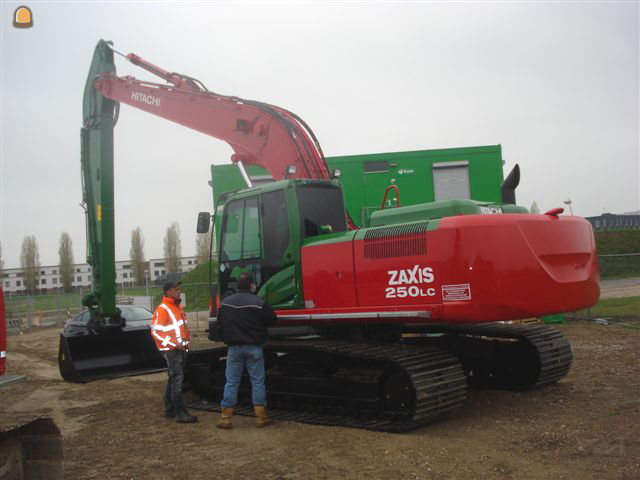 Hitachi ZX 250 LC