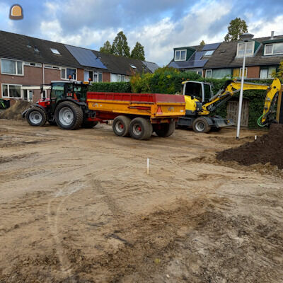 Massey Ferguson 4710 + VGM kieper 6,5 M3