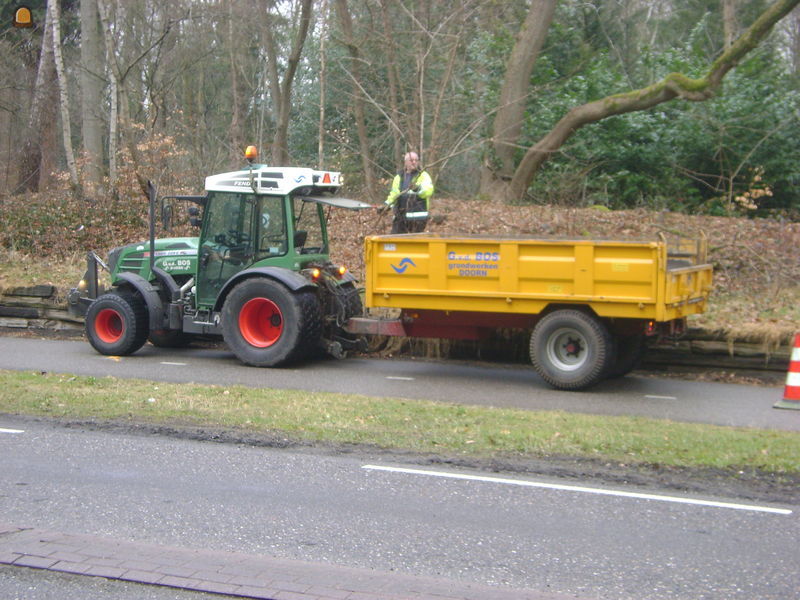 Fendt 209 Vario + 5m3 dumper