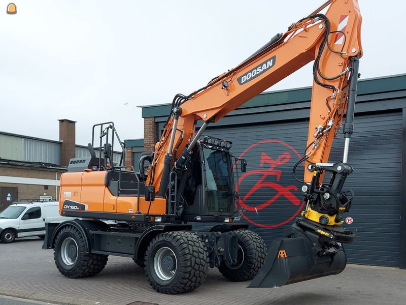 Doosan DX160