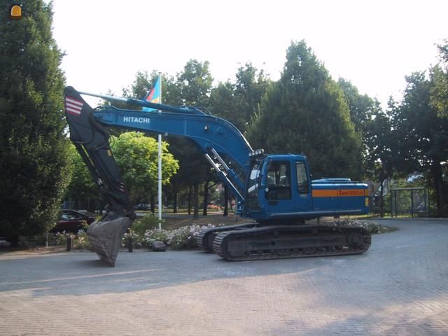 Hitachi 250 Zaxis