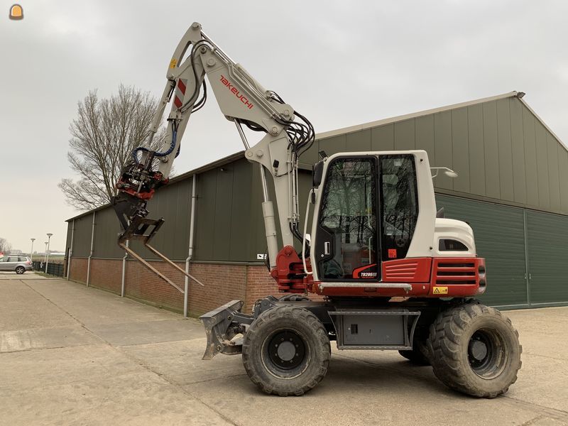 Takeuchi TB295W