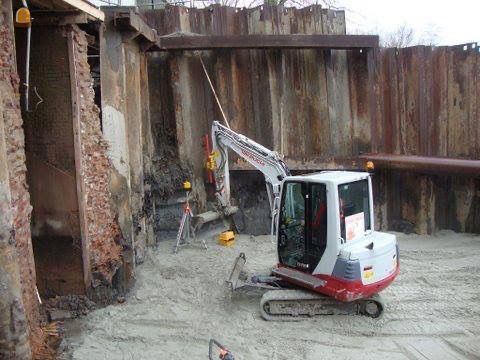 Takeuchi TB235