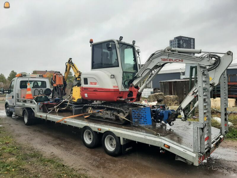 Takeuchi TB230 E (3 ton) + sneltransport