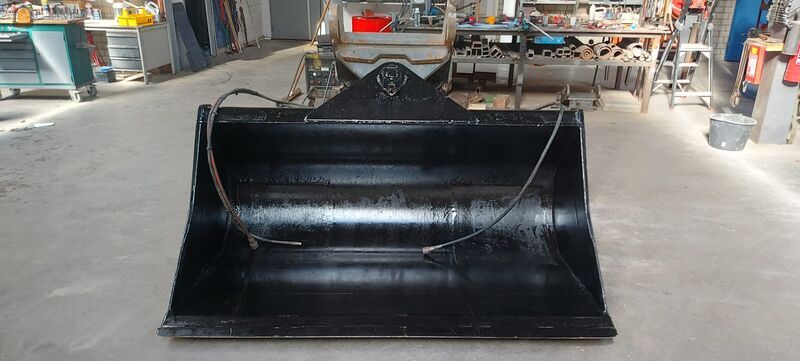 Kantelbak van Pladdet 1400 liter