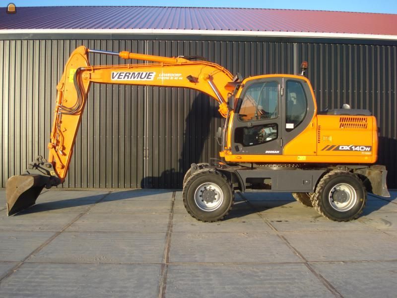 Doosan dx 140