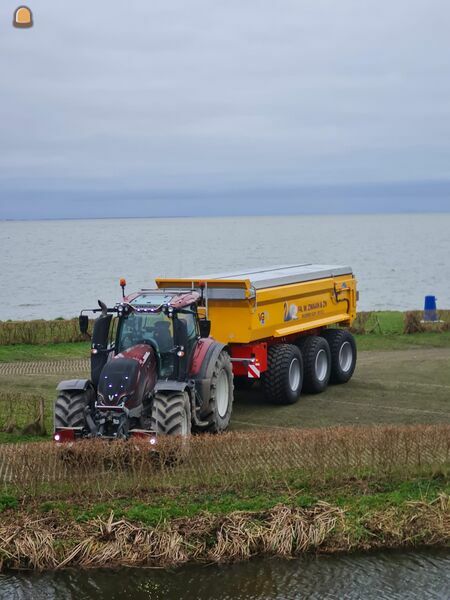 Valtra T214+20M3 VGM Kipper