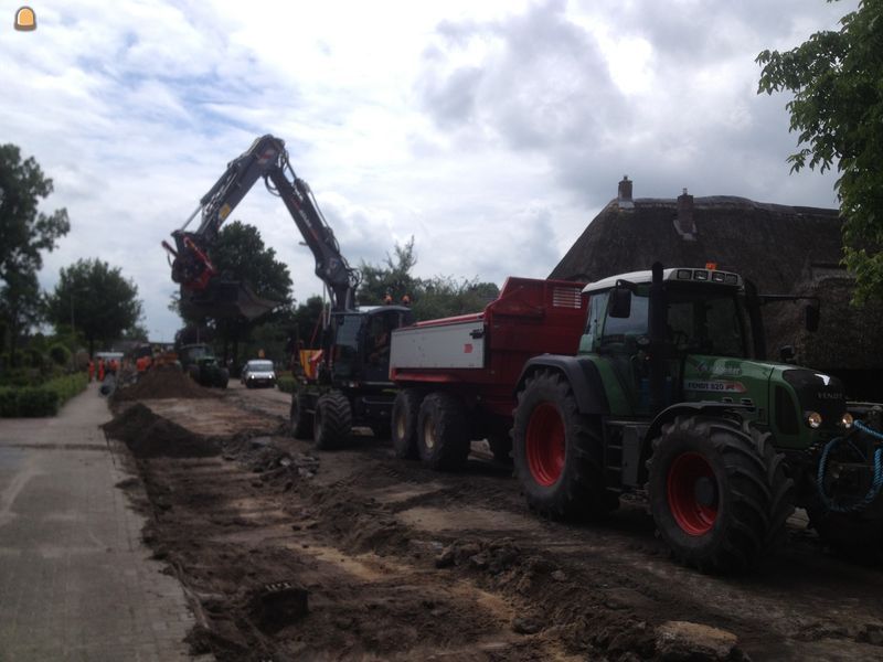 Fendt 820 + Beco Maxxim 200