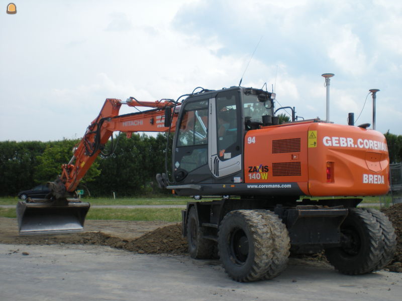 Hitachi 140 W