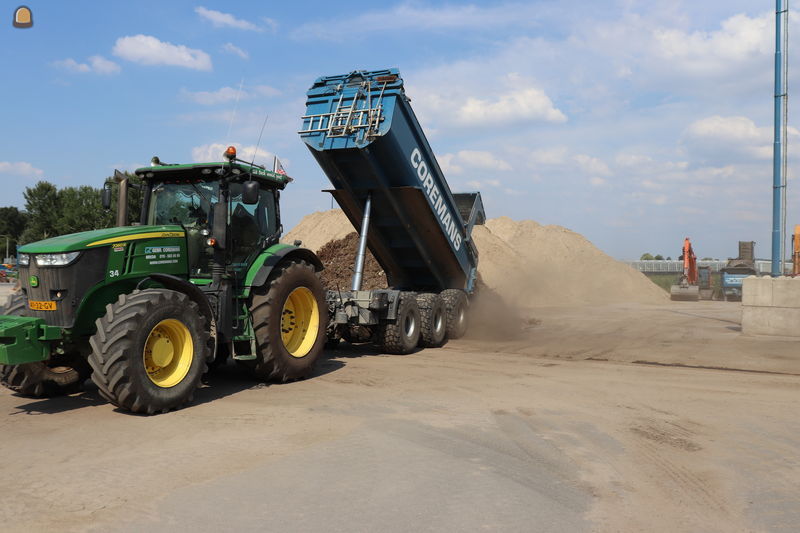 John Deere 7250R