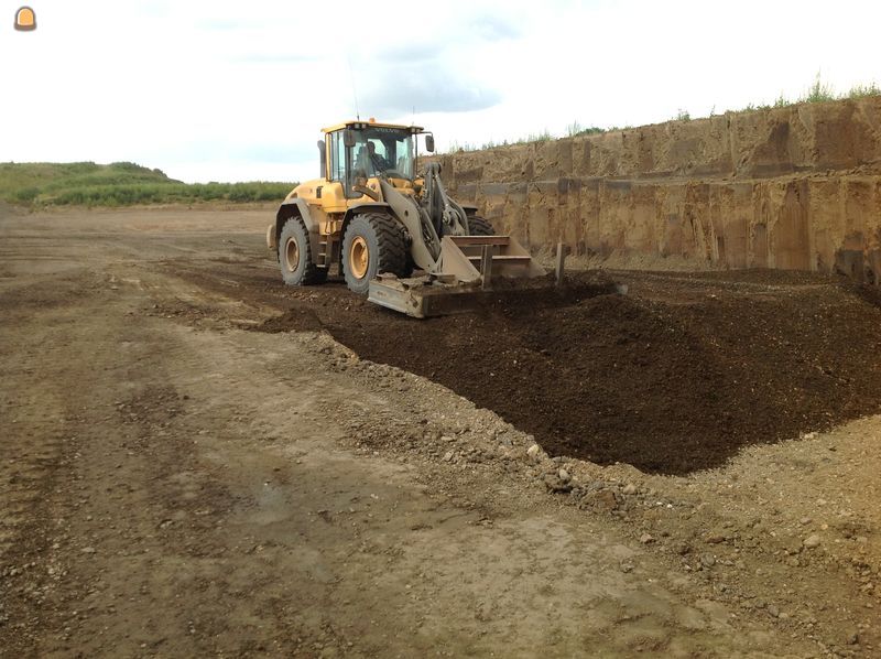 Volvo L110G loader