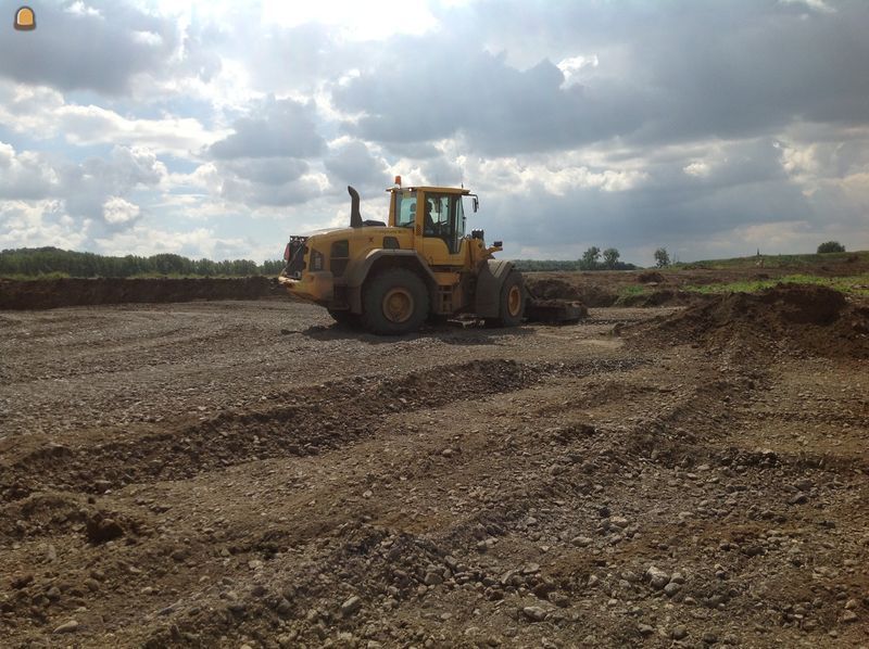 Volvo L110G loader