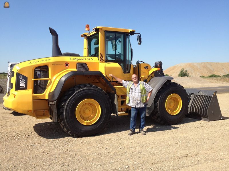 Volvo L110G loader