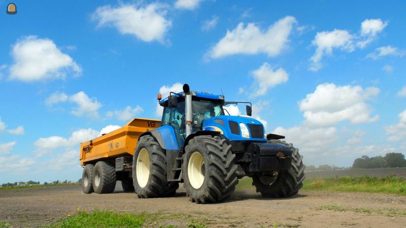 New Holland + VGM 22 tons dumper