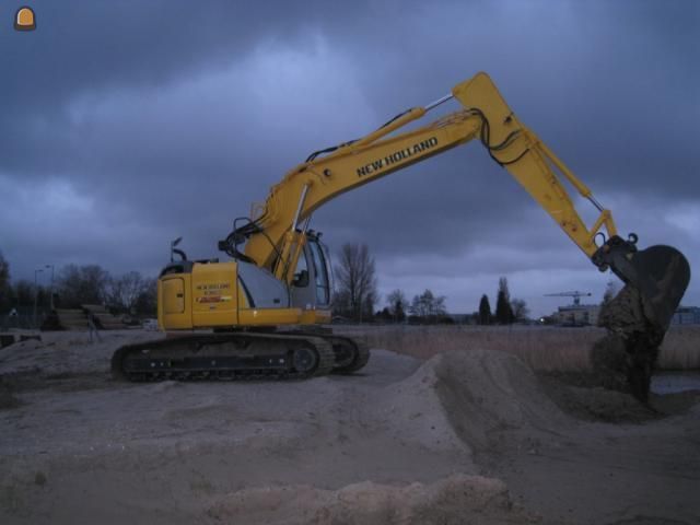 New Holland 225BSRLC