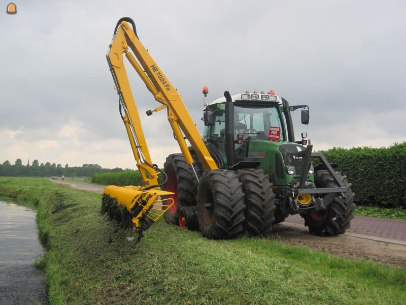 Fendt 412 met Bos HE 7024 C