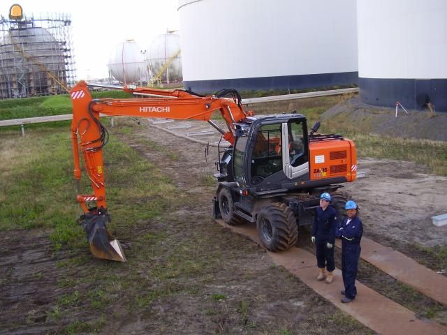 Hitach Zaxis140W + DKS