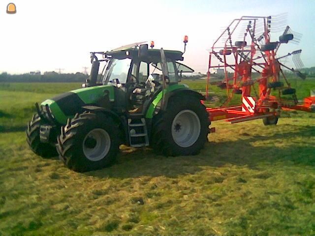 DF K100 met KUHN hark