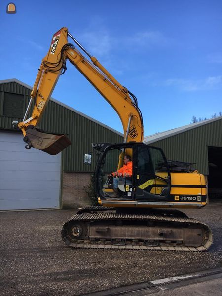 JCB JS190LC