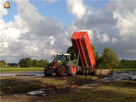 Fendt 828 + VGM baggerkipper