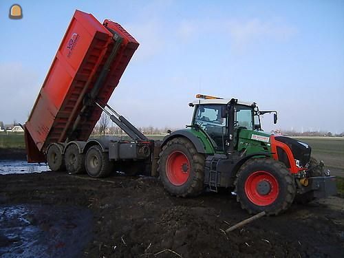 Fendt 828+ VGM carrier