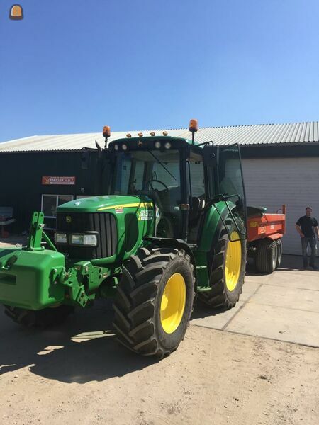 John Deere 6420