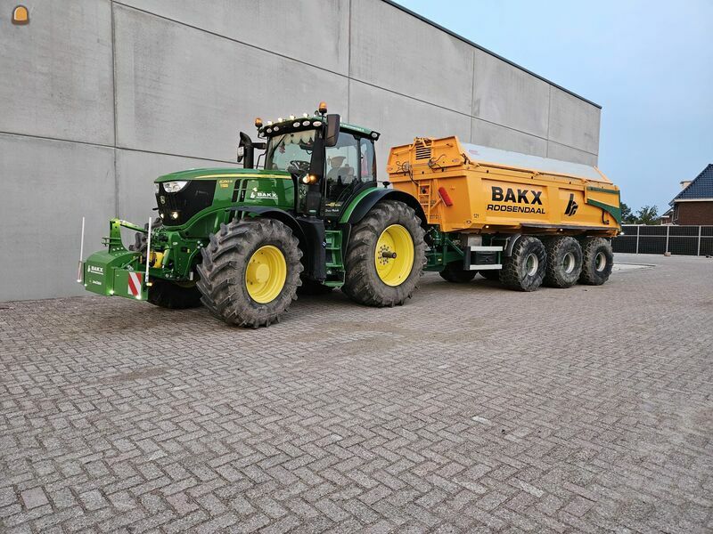 John Deere 6250R