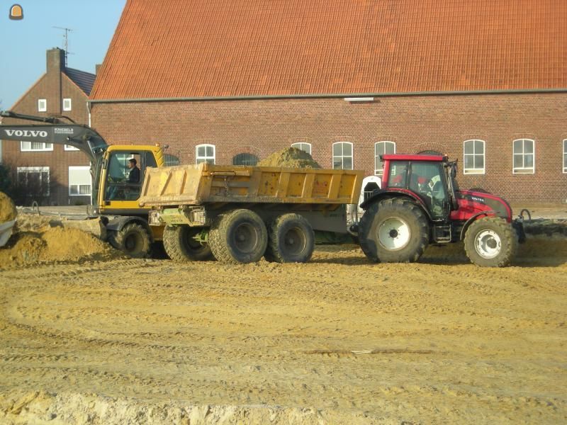 Valtra + joskin.