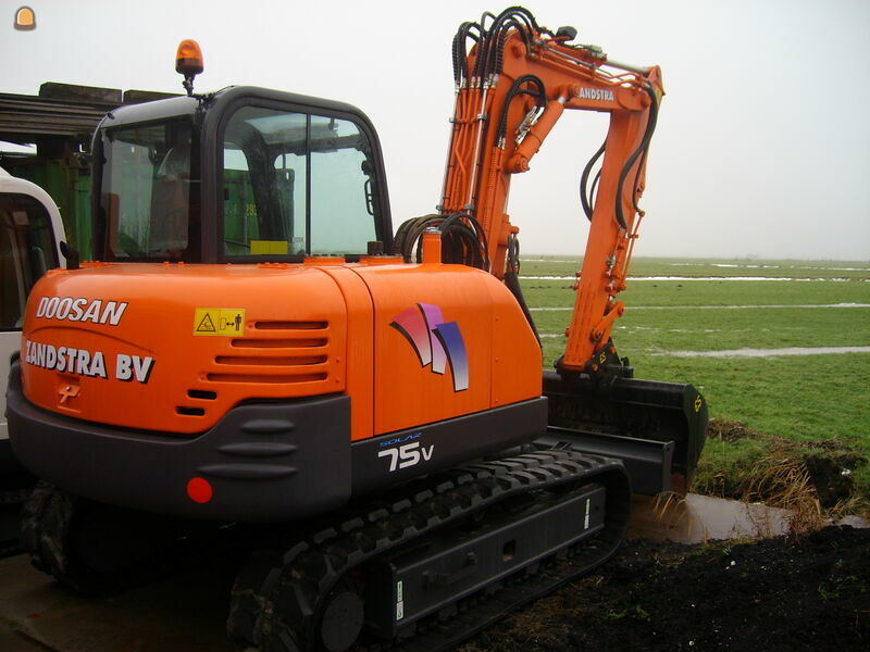 Doosan v 75