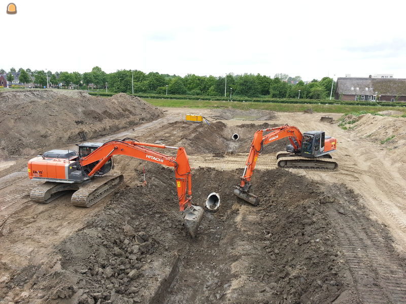 Hitachi ZX210 met GPS