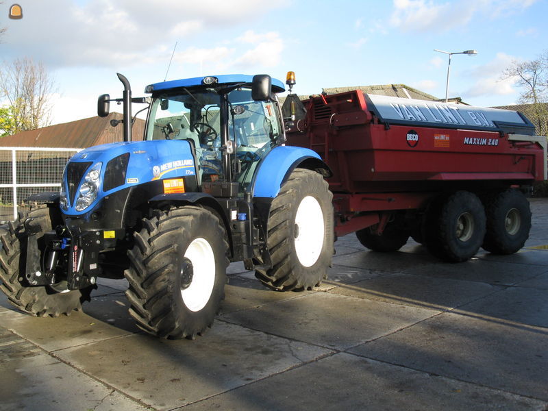 New Holland + Beco 13m3