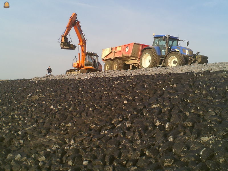 2 x Beco 260 dumpers 17m3 evt. met tractorbumper