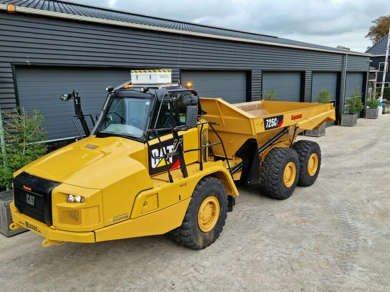 CAT 725C2 Knikdumper 6x6